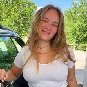 Meet your Posher, Cæcilie